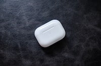 AirPods Pro (2nd generation)🔥Free silicone case